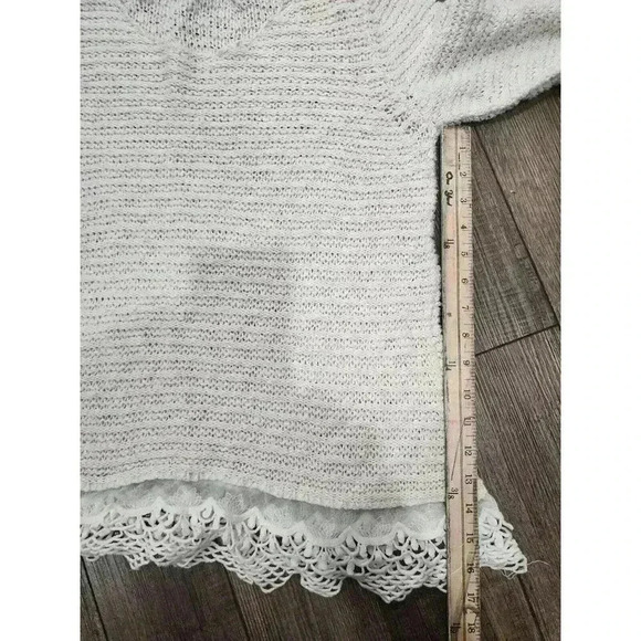 Vanity Womens Ivory Lace Bottom Sweater Size XL - Picture 7 of 7